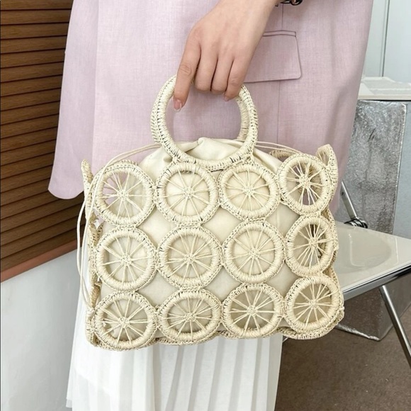 Drawstring Design Top Ring Straw Bag - Picture 2 of 5